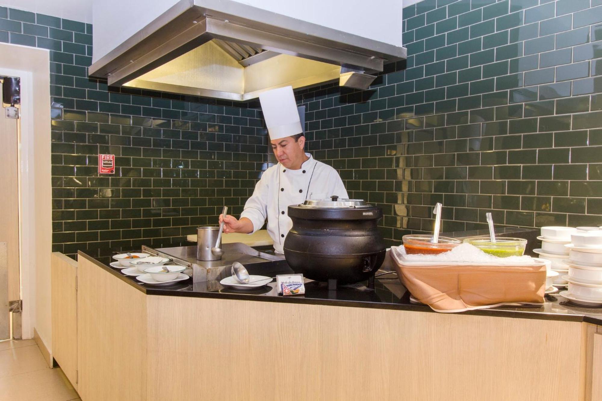 Holiday Inn Puebla La Noria By Ihg Exterior photo